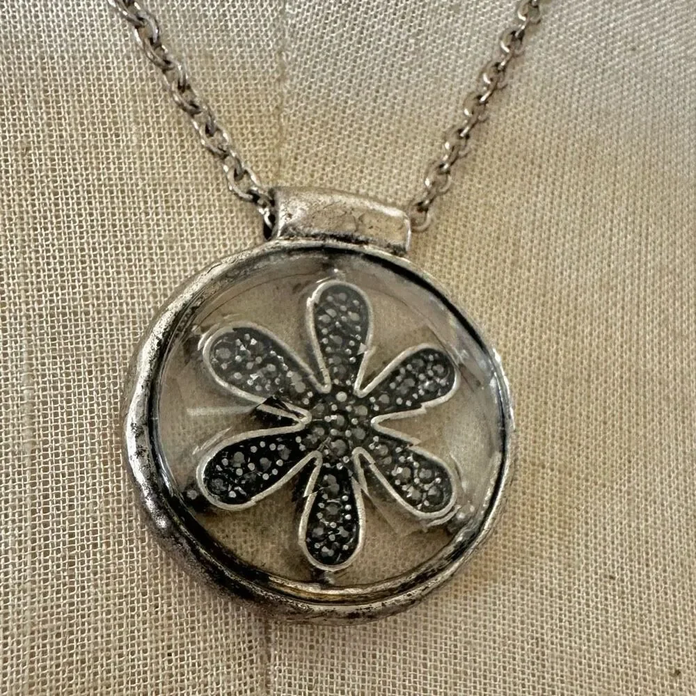 Lucky Brand Silver Tone Clear Crystal Daisy Pendant Necklace Brand